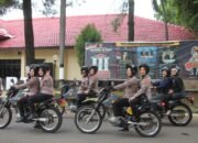 Senyum Manis Polwan Polres Purwakarta Saat Patroli Mojang Lodaya