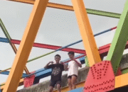 Dua Remaja diLaporkan Hilang Setelah Nekat Melompat Ke Sungai Gung Dari Atas Jembatan diKelurahan Slerok,