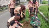 Dewan Kebudayaan Daerah Kota Kediri dan Koramil 02/Pesantren Laksanakan Penghijauan Pohon Asem
