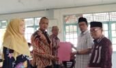 Pelantikan Ketua RT 04 Parupuk Tabing Berlangsung Meriah, Dihadiri Lurah dan Warga