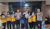 “Satbinmas Polres Kediri Kota Gelar ‘Rabu Berguru’, Ajak Anggota dan Pelajar Tingkatkan Wawasan di Perpustakaan Kota”