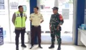 Selipkan Pesan Ciptakan Keamanan Lingkungan, Babinsa Kratonan Sambangi Security