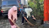 Jum,at Besrih Bersih Kegiatan Rutin Di SMP Negri 1 Lembang Kabupaten Bandung Barat