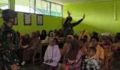 Anak Papua Cerdas Satgas Yonif 521/DY Bantu Tingkatkan Partisipasi Kegiatan Pendidikan