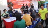 Polres Pelabuhan Tanjungperak Cek Kesehatan Gratis Pengemudi Angkutan Umum dan Ojol