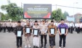 Kapolres Kediri Kota Berikan Penghargaan kepada Tokoh Masyarakat Berkontribusi dalam Harkamtibmas