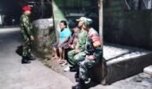 Patroli Siskamling di Bade, Babinsa dan Warga Bersinergi Jaga Kamtibmas Malam Hari