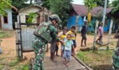 Pos Kotis Satgas Yonif 123/Rajawali Gelar Karya Bhakti di Pelabuhan Kepi, Mappi