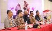Kapolres Kediri Bersama Bupati Kediri Patroli Gereja Jelang Puncak Perayaan Natal
