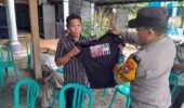 Patroli di Alas Simpenan, Polisi Kediri Sampaikan Imbauan Kamtibmas dan Bagikan Kaos 110