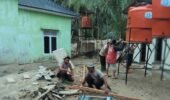 Brimob Hadirkan Sanitasi Layak bagi Korban Banjir di Desa Tolang Julu