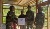 Binter Berbagi Rasa Duka, Satgas Yonif 521/DY Sampaikan Belasungkawa dan Dukungan Moril Kepada Keluarga Yang Berduka di Distrik Benawa