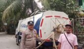 HARI KE-8 DISTRIBUSI AIR BERSIH ABH, POLSEK BATU AMPAR PASTIKAN PENYALURAN AMAN DAN TERTIB