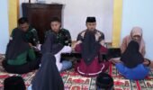 Satgas TMMD Ke 127 Kodim 0808/Blitar Ajarkan Anak-Anak Mengaji Di Dusun Barurejo