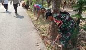 Wujudkan Lingkungan Asri, Babinsa Pakunden Ajak Warga Gotong Royong Dalam Jumat Bersih
