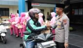 Polres Tulungagung Berbagi Takjil Tebar Kebaikan di Bulan Ramadhan
