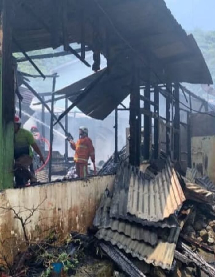 Satu Rumah Ludes Terbakar, Warga RT 16 Tanah Hitam Alami Kerugian Rp250 Juta