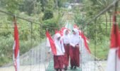 Dulu Basah Basahan Ke Sekolah, Sekarang Anak Sekolah Di Sembukan Punya Jembatan Garuda