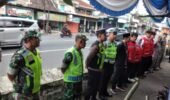 Babinsa Kodim 0724/Boyolali Turun Tangan, Bantu Kelancaran Arus Balik di Pospam Pasar Ampel