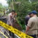 Pasang Police Line Polres Lumajang Tangani Longsor di Tempursari Kendaraan Berat Dilarang Melintas