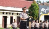 PimpinApresiasi Personel Berprestasi Warnai Apel Jam  Polres Kedirian