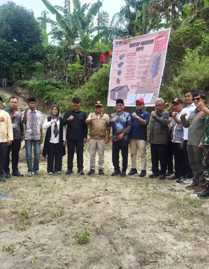 Peletakan Batu Pertama Rumah Percontohan Huntap (Hunian Tetap) Mandiri dipimpin langsung oleh Bupati 50 Kota