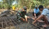 Anyaman Besi Jembatan Garuda Mulai Dibentuk, Gotong Royong TNI dan Warga Cerme Kian Solid