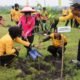 Aksi Tanam Pohon di Kediri Jadi Rangkaian HUT Ke-46 YKB, HUT Ke-80 Bhayangkara, dan HUT Ke-78 Polwan RI