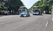 Polres Kediri Kawal Ribuan Jamaah Haji Menuju Asrama Haji Sukolilo