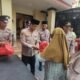 Polsek Tambora Berbagi Kasih, Salurkan Santunan untuk Para Janda di Wilayah Angke