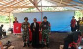 Hangatnya Kebersamaan di Perbatasan dalam Peletakan Batu Pertama Perayaan Kenaikan Isa Almasih