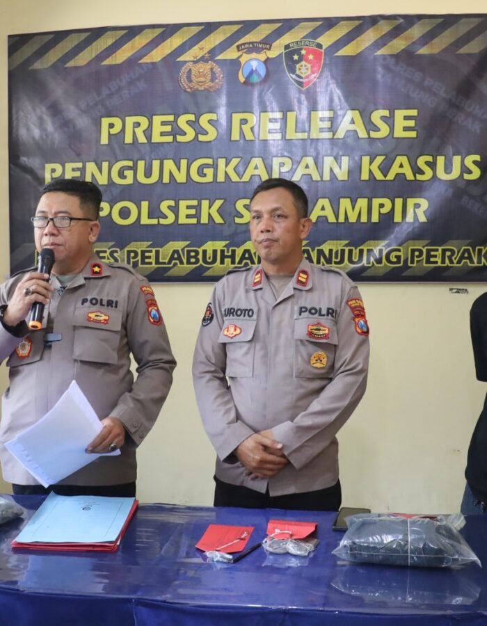 Polres Pelabuhan Tanjungperak Amankan Tersangka Pencuri Komponen Panel TL di Surabaya