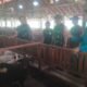 Curhat di Kandang Kambing, Cara Unik Babinsa Gemolong Cegah Penyakit Ternak