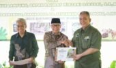 Anak Harimau Sumatera Tampil Perdana, Gubernur Lampung Resmikan Nama