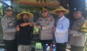 Polres Pelabuhan Tanjungperak Salurkan Bantuan Bibit dan Obat Hama untuk Kelompok Tani
