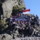 Polres Blitar bersama Komunitas Pecinta Alam Peringati Hari Bhayangkara ke-80 di Gunung Kelud