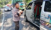Tuai Pujian Warganet, Aksi Heroik Bhabinkamtibmas Polsek Bagor Selamatkan Bayi Korban Kecelakaan Bus di Nganjuk