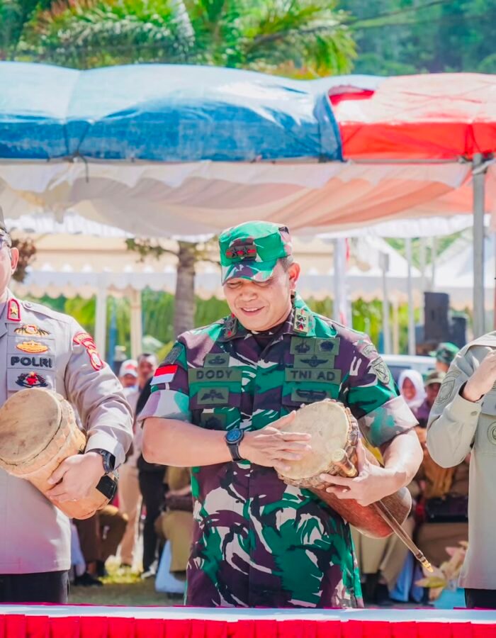 Pangdam XV/Pattimura : Jaga dan Rawat Yang Telah Kita Bangun, Seperti Kita Menjaga Kebersamaan