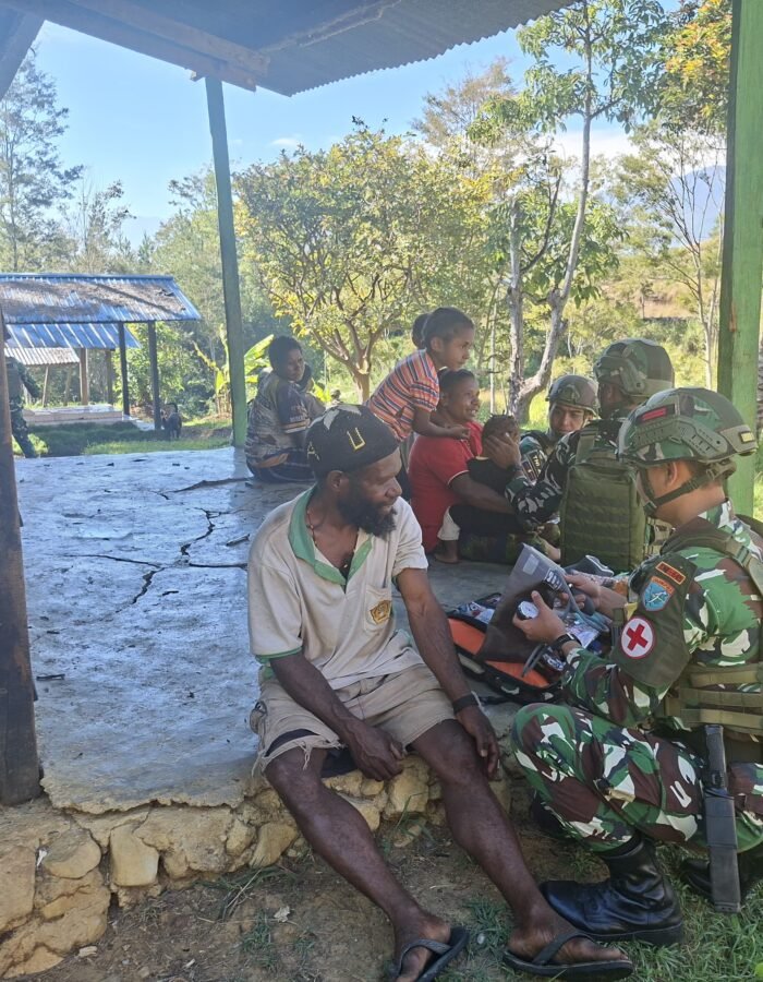 Satgas Pamtas RI-PNG Yonif 645/GTY Laksanakan Kegiatan Teritorial Anjangsana dan Pelayanan Kesehatan Kepada Masyarakat Distrik Napua