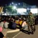 Anggota TNI Kodim 0725/Sragen Bersama Masyarakat Nobar Piala Dunia di jajaran kodim 0725/Sragen.