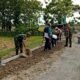 TNI dan Warga Bersatu Bangun Desa, Jalan Jimbar–Derak Disiapkan untuk Dicor