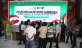 Perkuat Integritas Personel, Propam Polres Kediri Kota Lakukan Tes Urine Narkoba