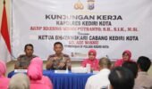 Kapolres Kediri Kota Kunjungi Polsek Kota dan Mojoroto, Serap Aspirasi Personel dan Perkuat Kesiapsiagaan