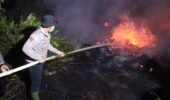 Sinergitas Tanpa Batas TNI-Polri: Kapolres Kotim dan Dandim 1015 Sampit Bahu-Membahu Jinakkan Kebakaran Lahan di Kapten Moelyono Sampit
