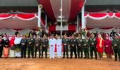 Jaga Semangat Persatuan, Kapolres Kediri Kota Hadiri Upacara Penurunan Bendera di Stadion Brawijaya