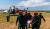 PRAJURIT KORPASGAT TERUS BERGERAK BANTU EVAKUASI DAN SALURKAN BANTUAN UNTUK KORBAN GEMPA NTT