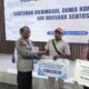 Kapolda Jatim Dampingi Wamenhub Serahkan Santunan Korban KM Mutiara Sentosa II
