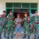Jaga Keamanan Perbatasan, Satgas Pamtas RI-Malaysia Yonarmed 19/Bogani Terima Dua Senjata Api Rakitan dari Warga