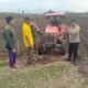 Perkuat Ketahanan Pangan, Bhabinkamtibmas Pakunden Aktif Dampingi Petani Jagung