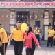 Semangat Kemerdekaan di Polres Kediri Kota, Kapolres dan Ketua Bhayangkari Jadi Peserta Lomba